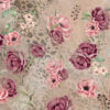 Leopart mønster i baggrunden med blomster der er i blø rosa og mild blomme. Romantik med power